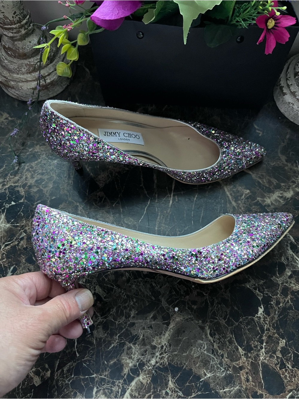 Jimmy Choo
Love 85
Fancy/Elegant
Princess
Heel/Pumps
Size 39 EU
9 USA for Women - Picture 4 of 15